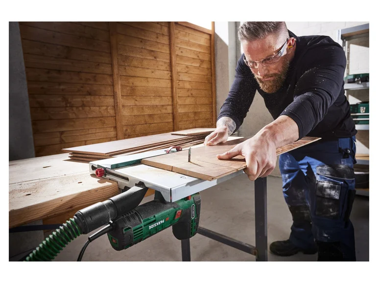 PARKSIDE® Scie sauteuse pendulaire PSTK 800 D3. 800 W