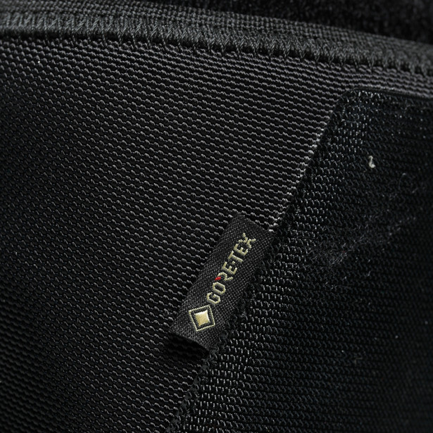 AXIAL GORE-TEX® BOOTS