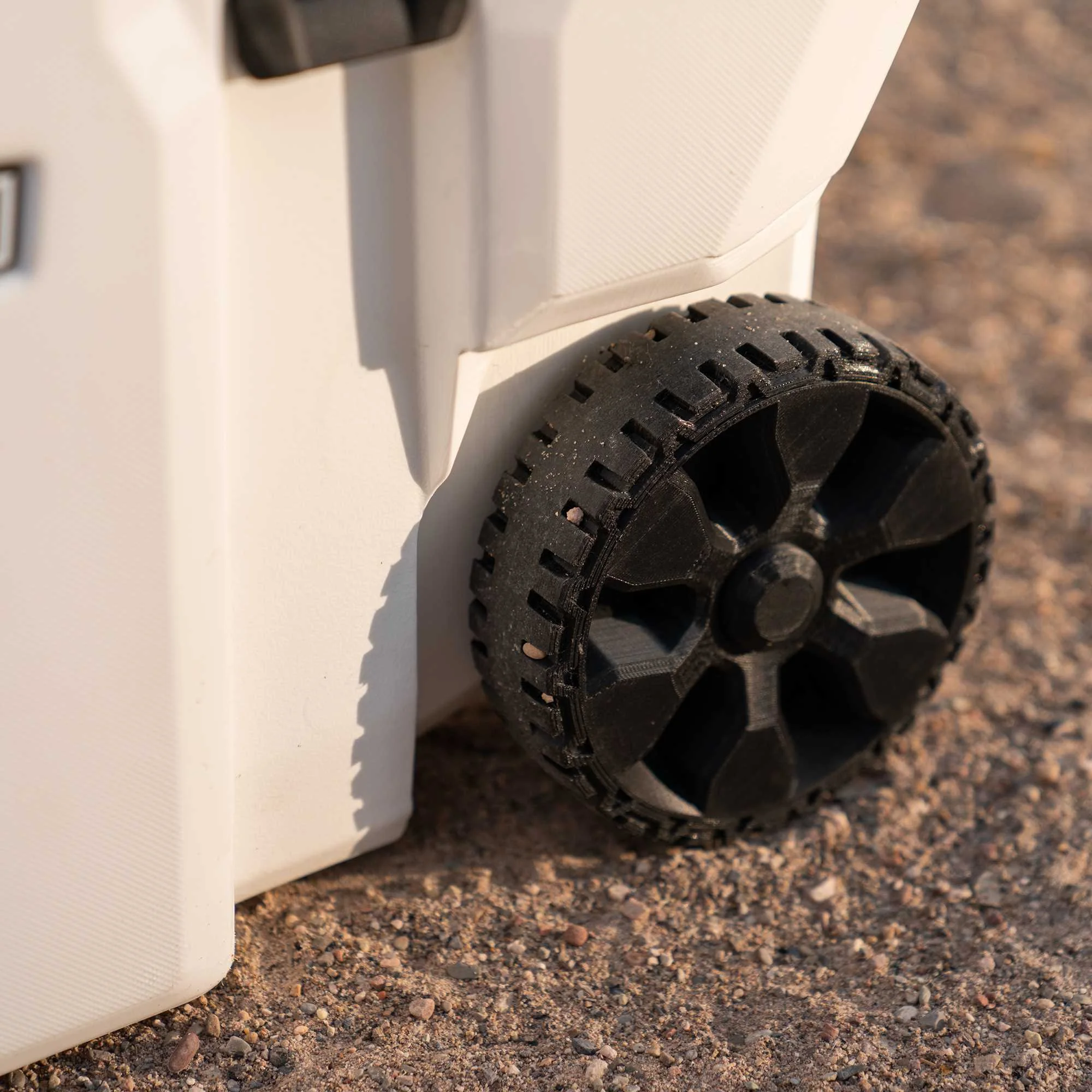 Lifetime 55 qt Bear-Resistant Camping Cooler Wheeled, Premium High Performance, Ice Retention, Hard Cooler, 60 Can Capacity, White (91072)